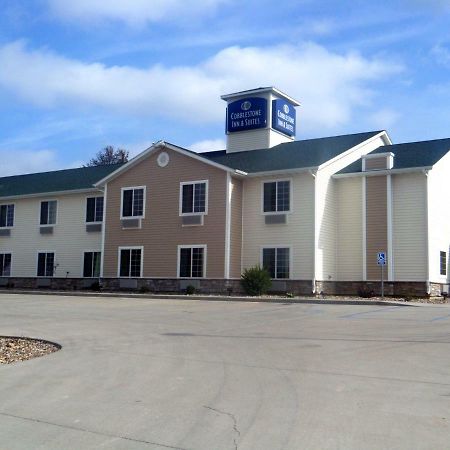 Cobblestone Inn & Suites - Bloomfield Екстер'єр фото