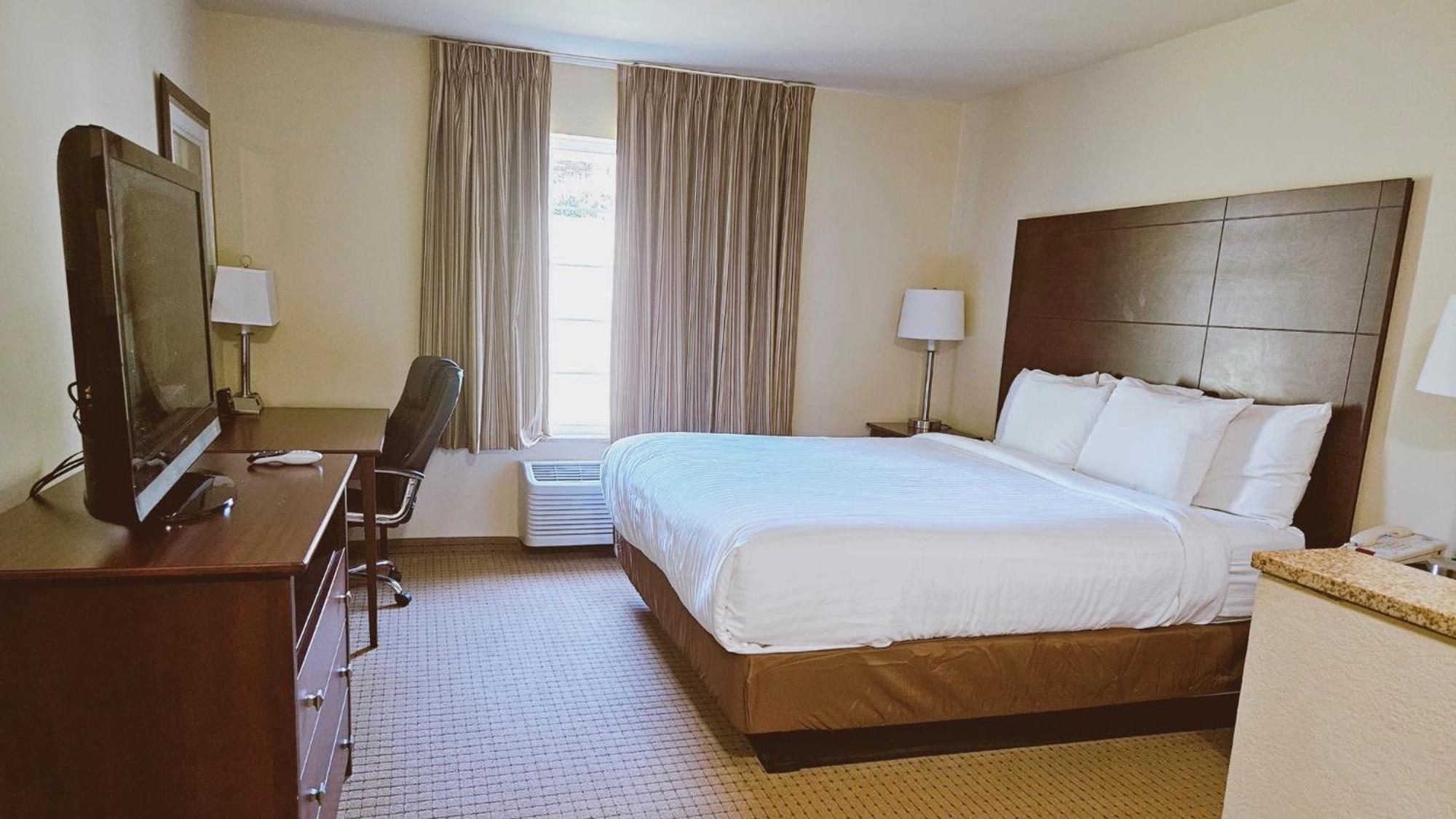 Cobblestone Inn & Suites - Bloomfield Екстер'єр фото