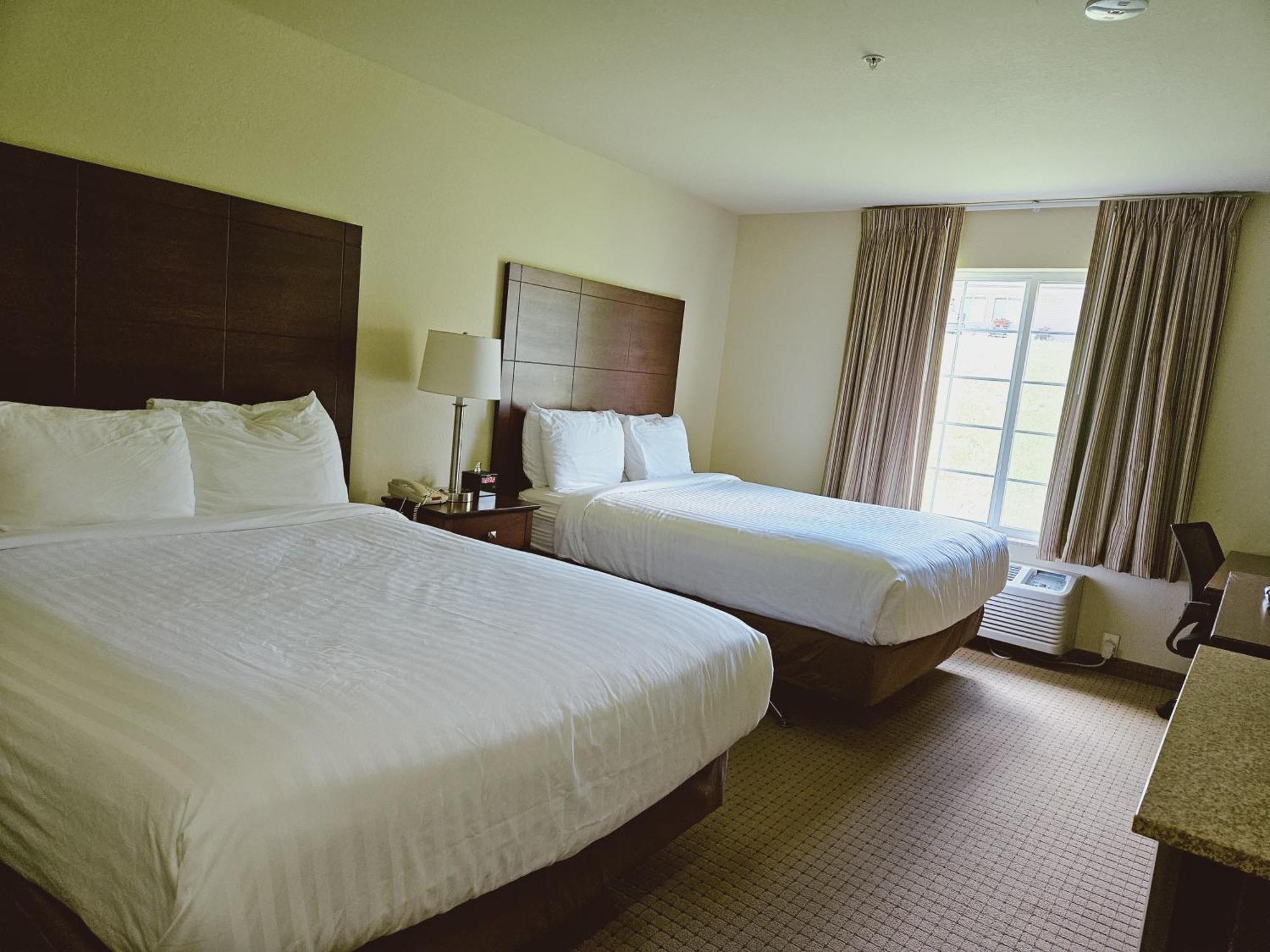 Cobblestone Inn & Suites - Bloomfield Екстер'єр фото