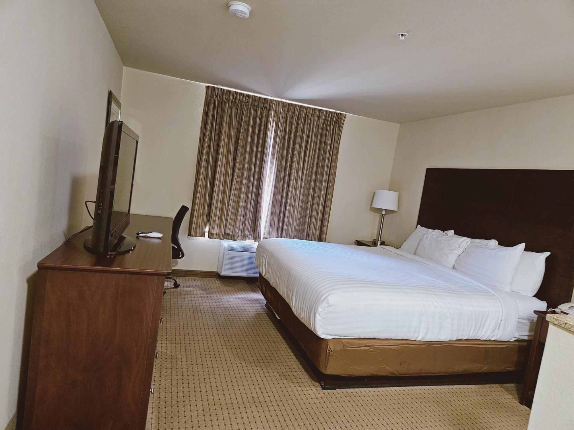Cobblestone Inn & Suites - Bloomfield Екстер'єр фото