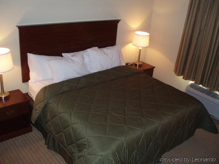 Cobblestone Inn & Suites - Bloomfield Екстер'єр фото